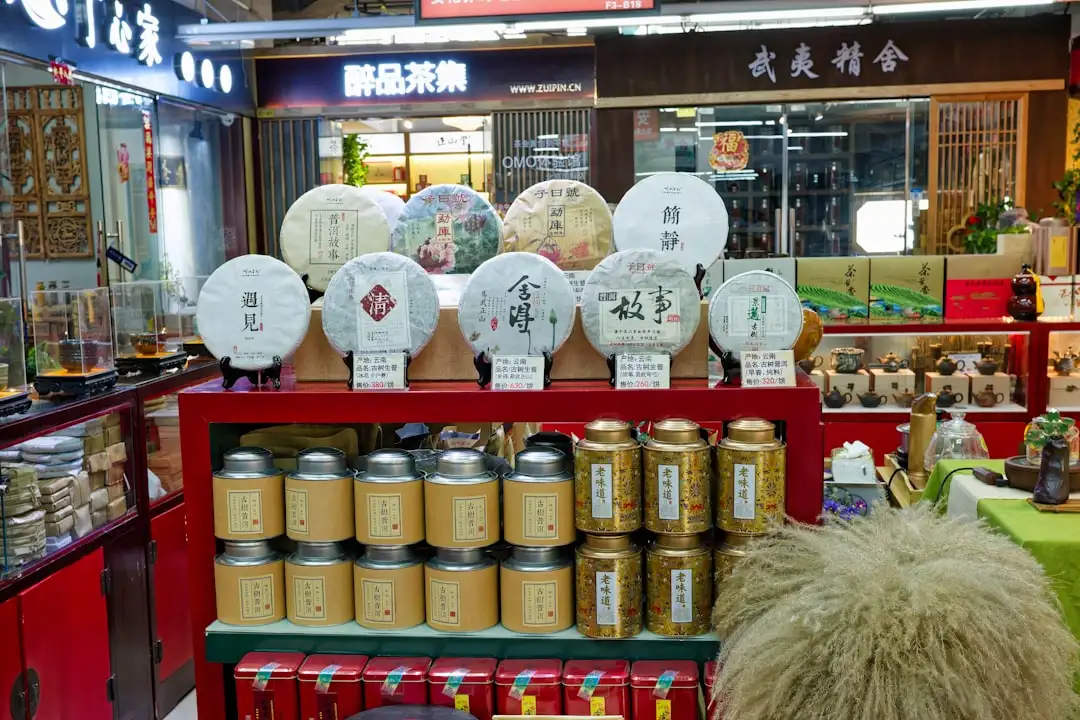 西南地区网架结构工程选材对比：彩钢板与H型钢应用分析